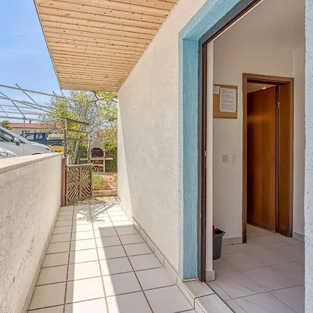 Kiki Spada Konukevi Poreč