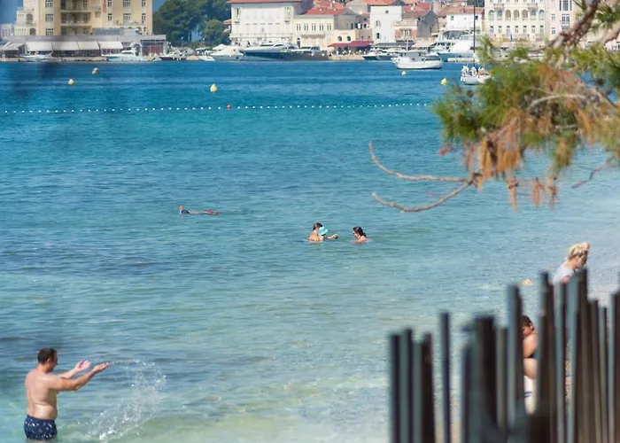 Kiki Spada בית הארחה 3*